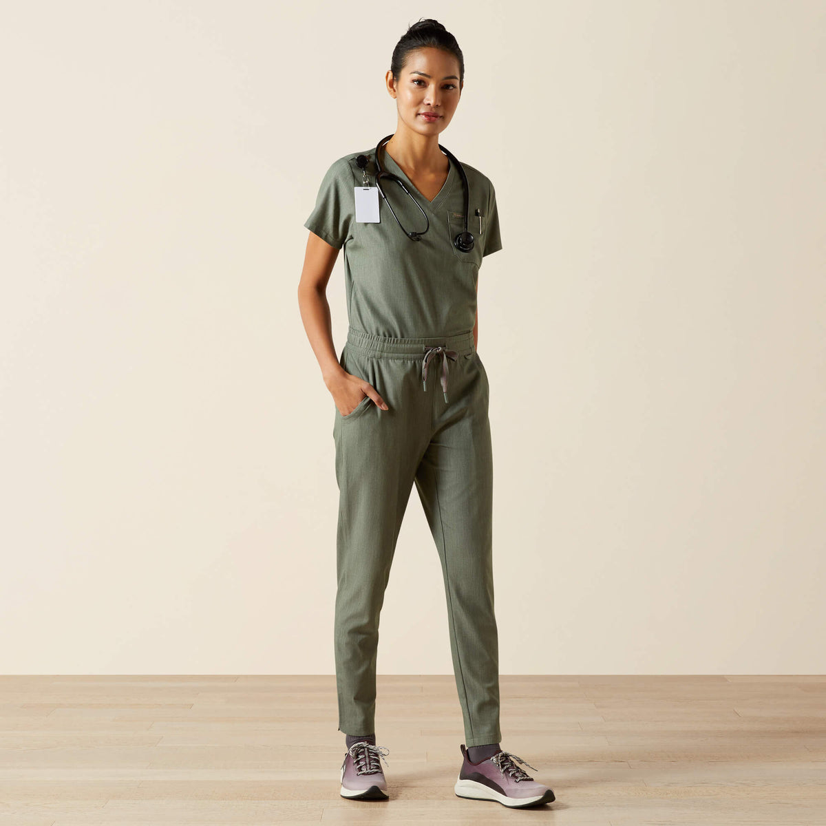 Women Beth Basic Scrub Top | Ariat Online