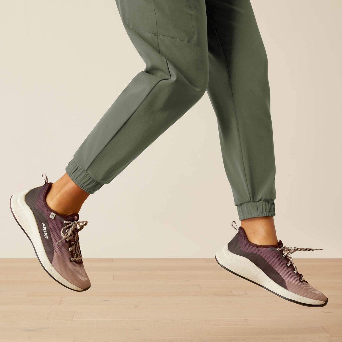 Women Blackwell Cargo Stretch Jogger Scrub Pant | Ariat