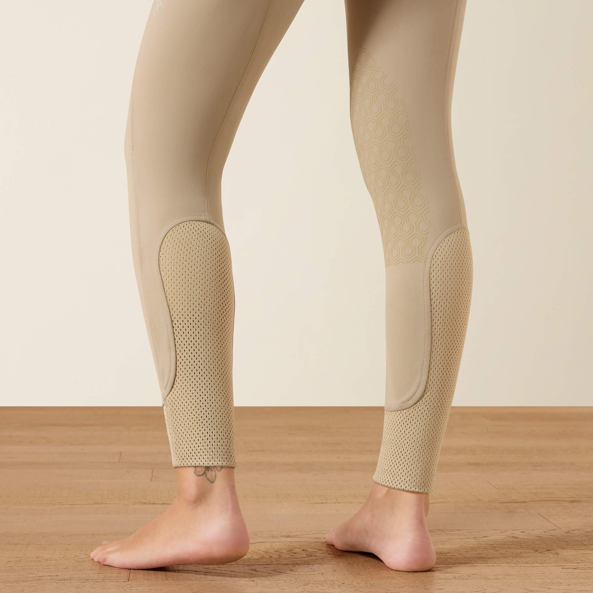 Kids|Trends Tri Factor EQ Grip Knee Patch Breech | Ariat us