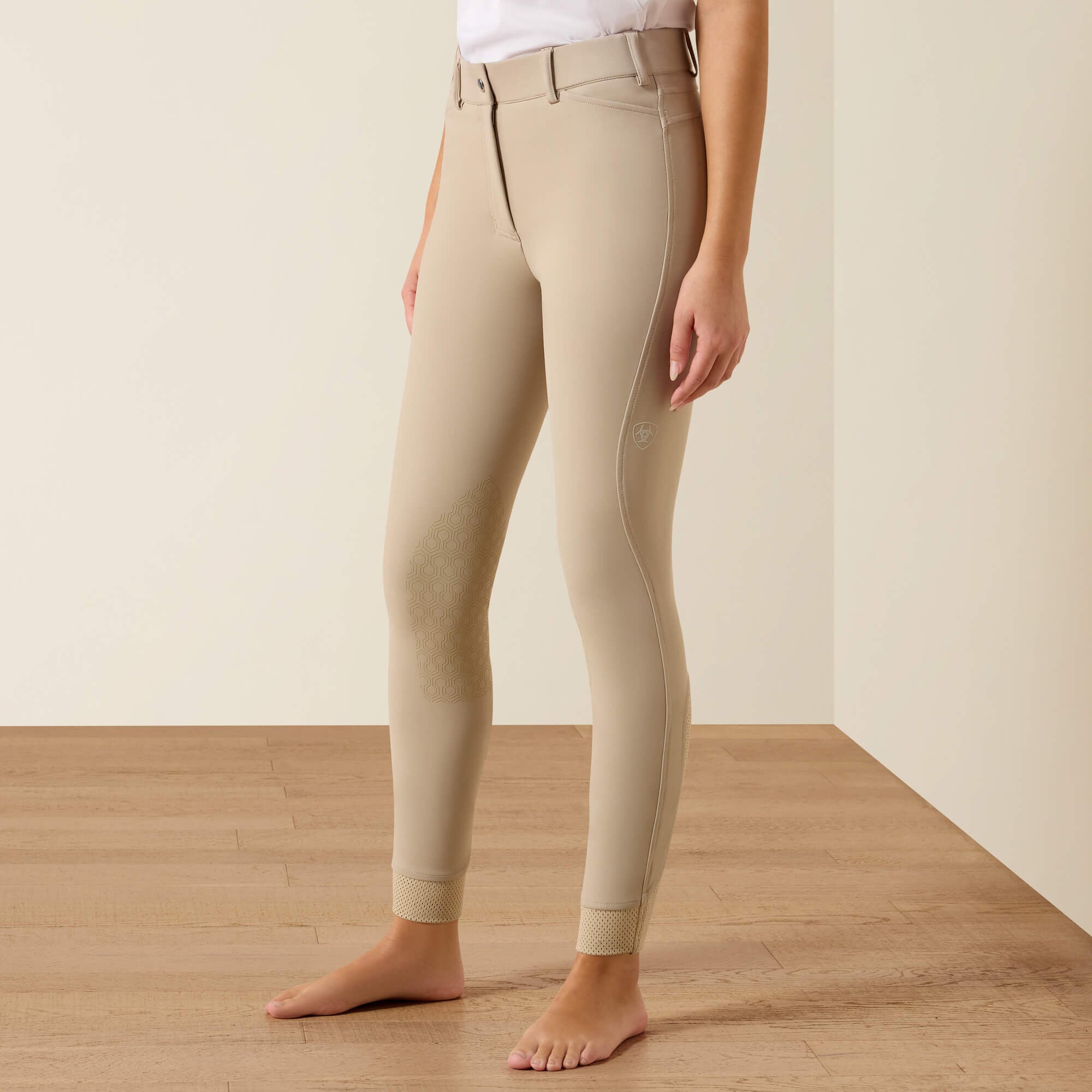 Kids|Trends Tri Factor EQ Grip Knee Patch Breech | Ariat us
