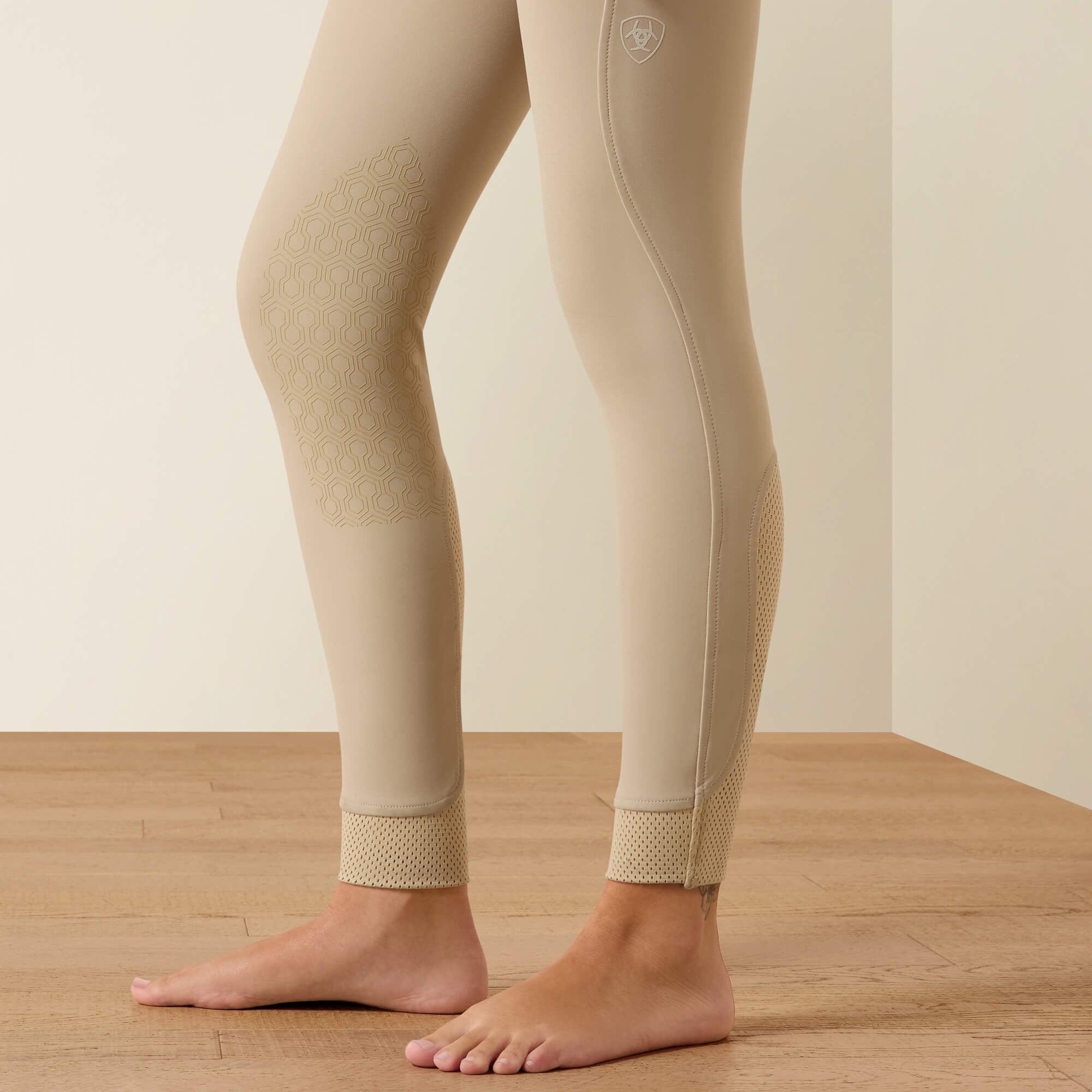 Kids|Trends Tri Factor EQ Grip Knee Patch Breech | Ariat us