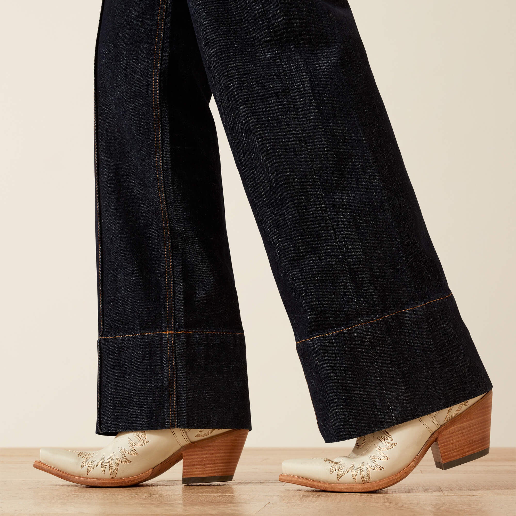 Trends Ultra High Rise Tomboy Western Utility Wide Leg Jean | Ariat Outlet